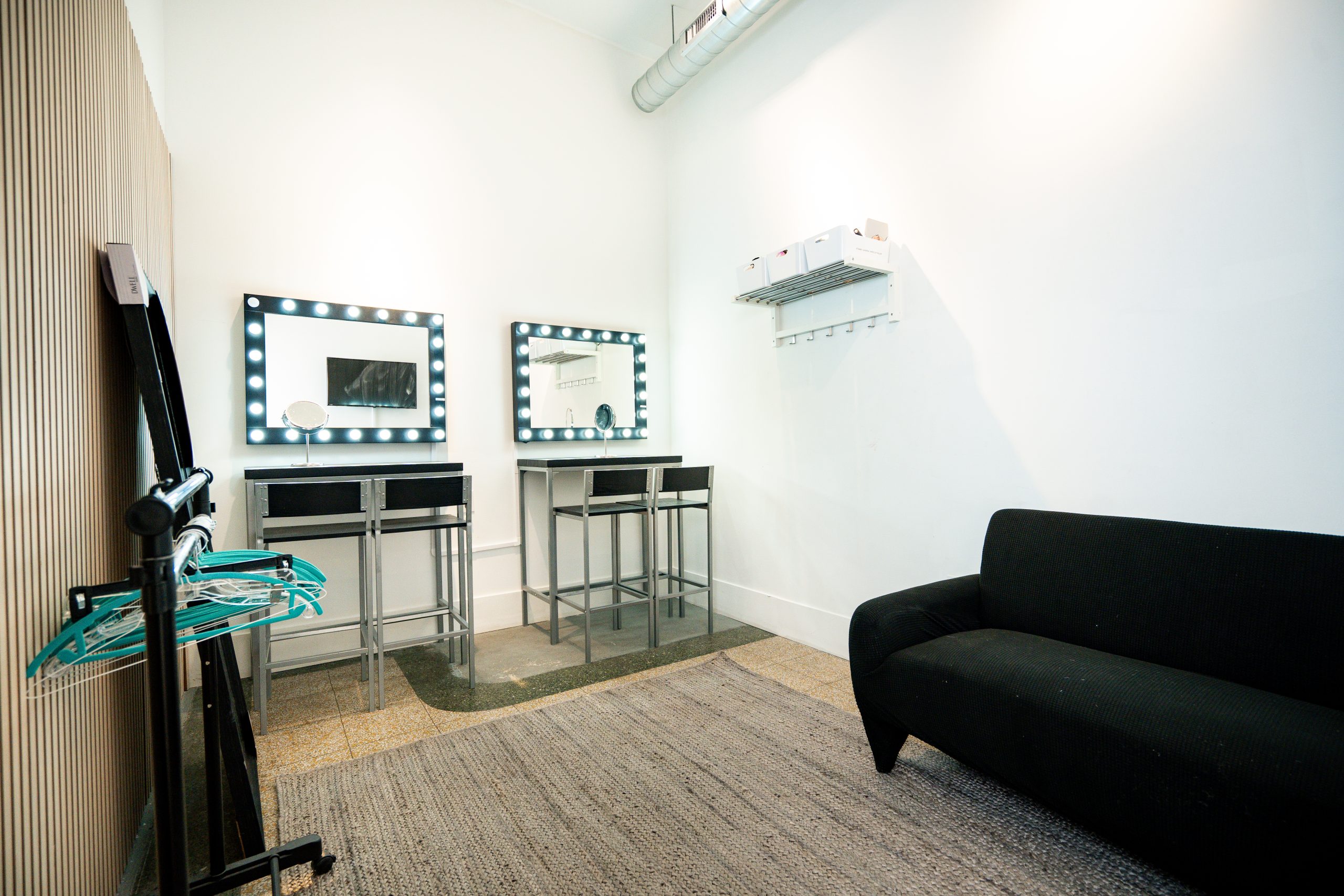 Photography Studio Rental Pittsburgh - StudioME Productions