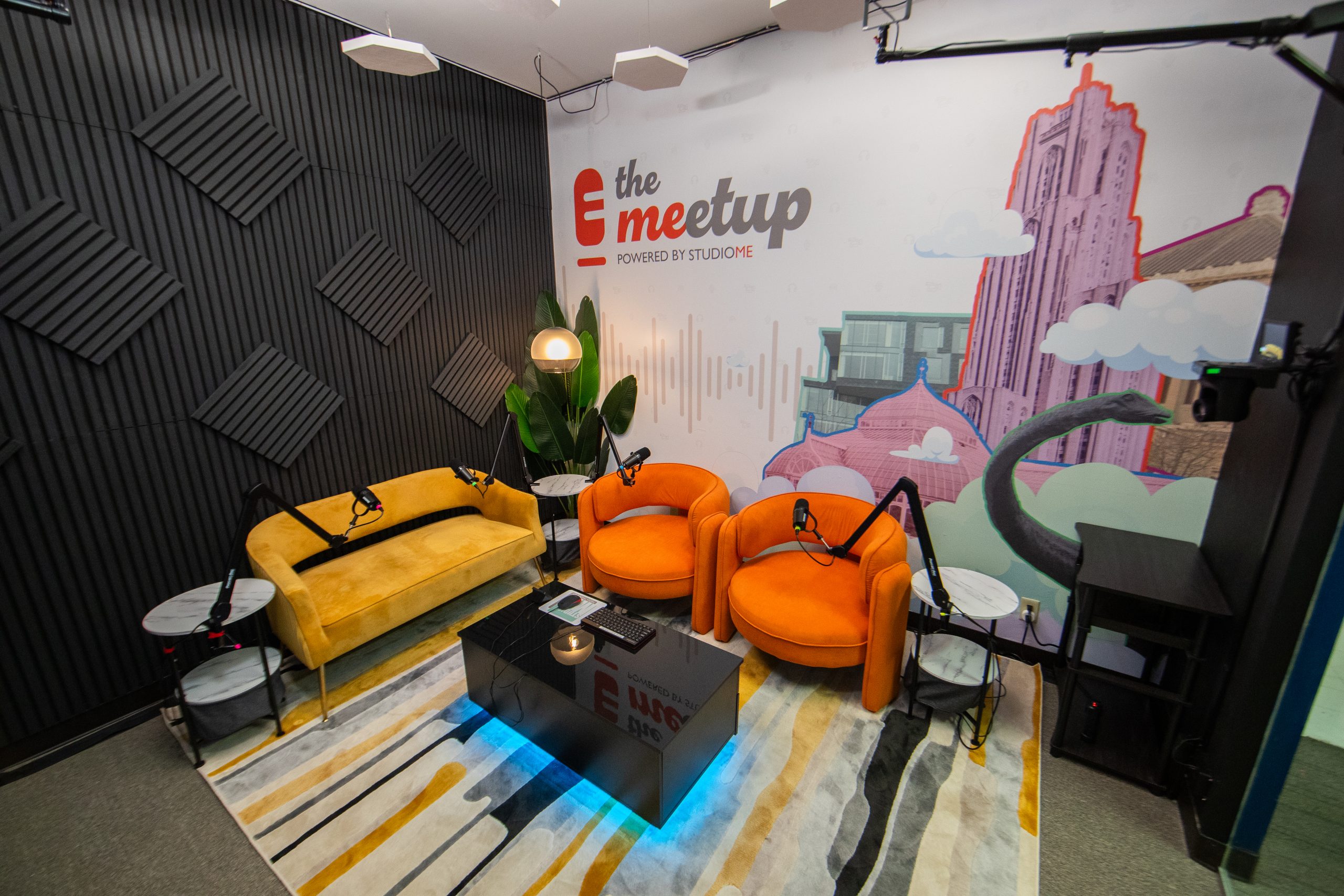 Podcast Studio Rental Pittsburgh - StudioME Productions
