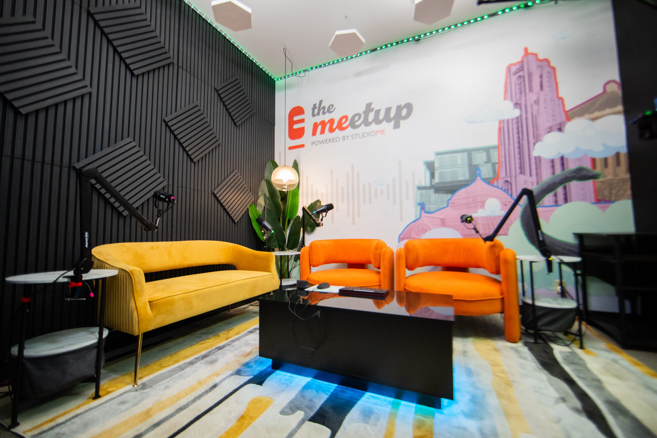 The Meetup - Located at Avenu in Oakland, PA - Image 4